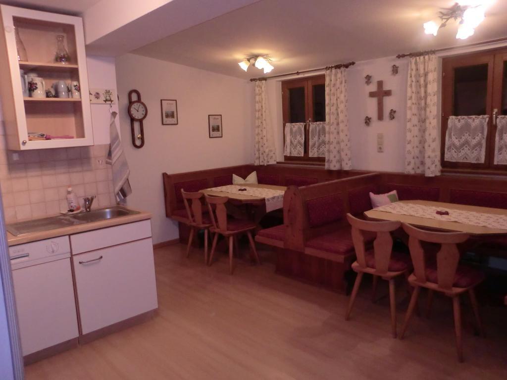 Ferienwohnung Lehenbrandthof Leogang Zimmer foto